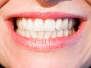 white teeth from cruelty free toothpaste
